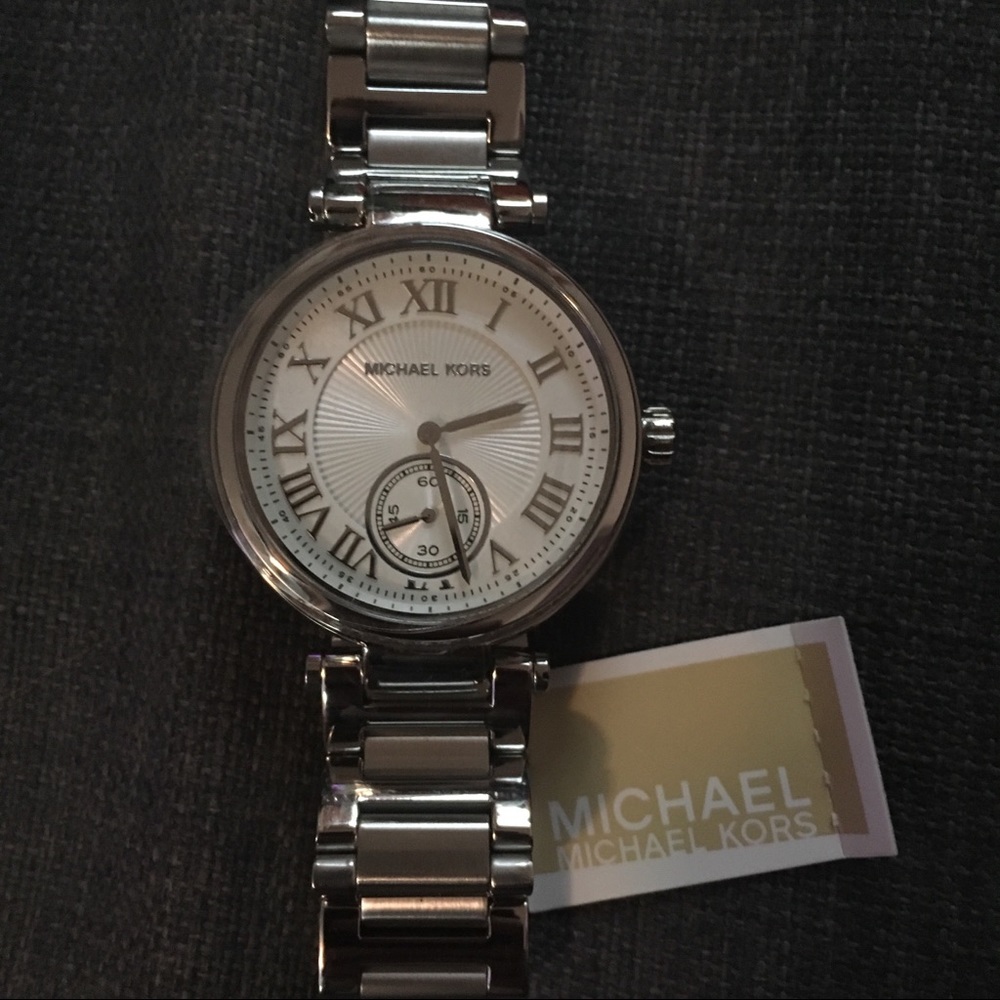 New Michael Kors watch. Perfect condition! NWT